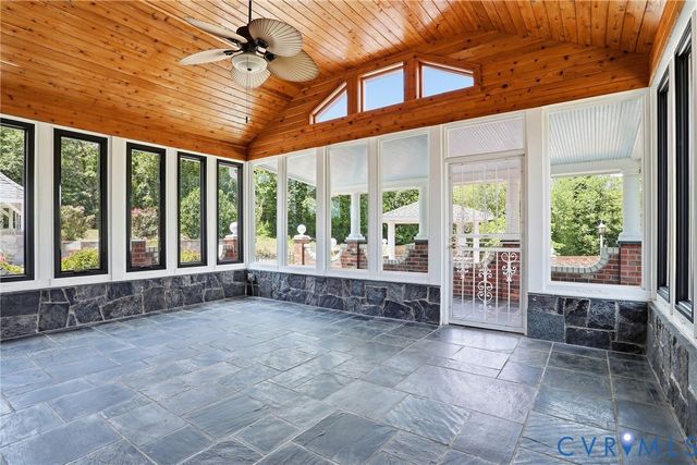 13300 W Patrick Henry Rd, Doswell, VA 23047