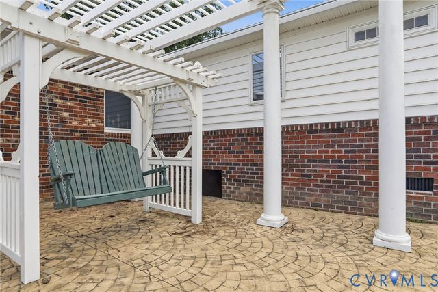 13300 W Patrick Henry Rd, Doswell, VA 23047