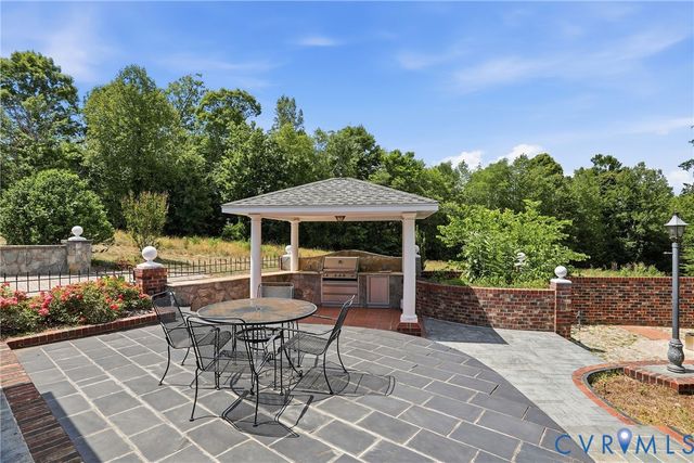 13300 W Patrick Henry Rd, Doswell, VA 23047