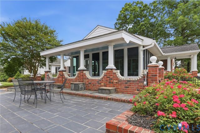 13300 W Patrick Henry Rd, Doswell, VA 23047