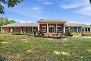 13300 W Patrick Henry Rd, Doswell, VA 23047