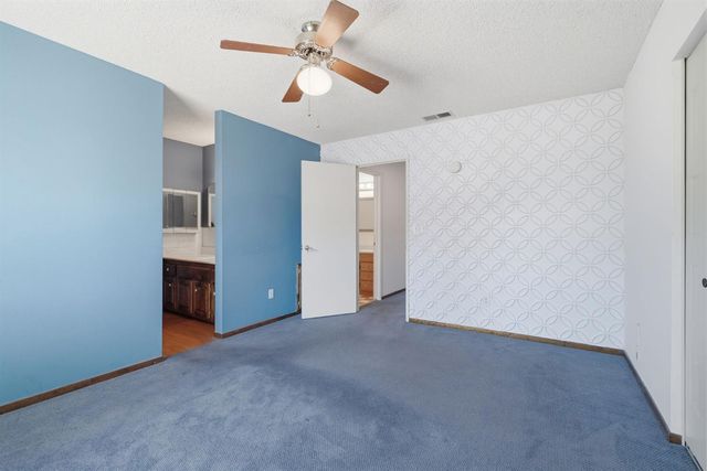 3923 Oak Villa Cir, Carmichael, CA 95608