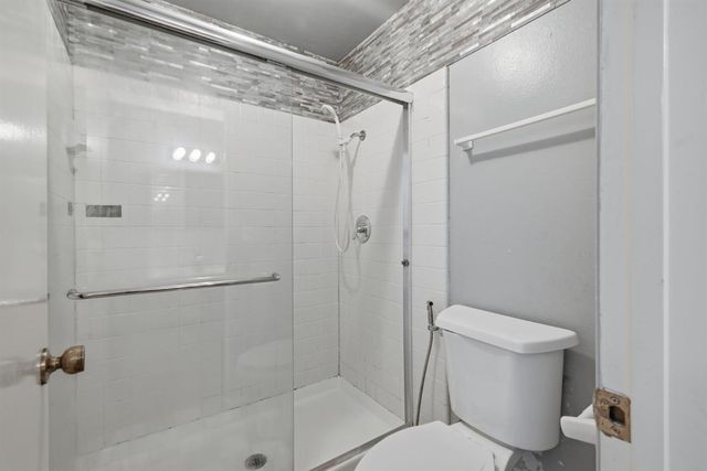 3923 Oak Villa Cir, Carmichael, CA 95608