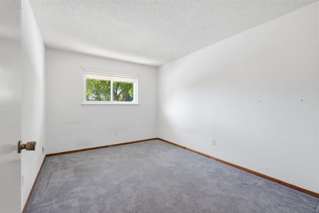 3923 Oak Villa Cir, Carmichael, CA 95608