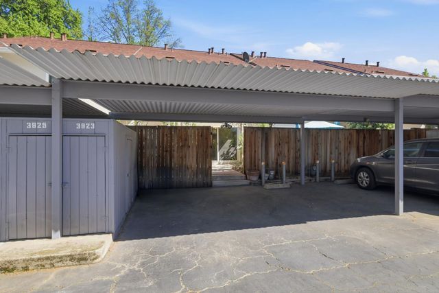 3923 Oak Villa Cir, Carmichael, CA 95608