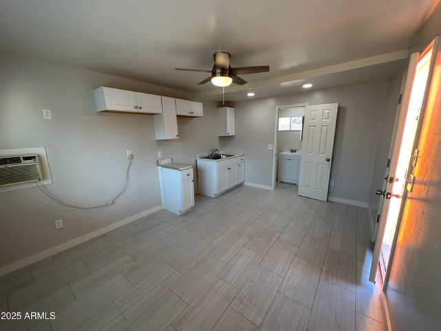 315 S BECK Avenue, Tempe, AZ 85281
