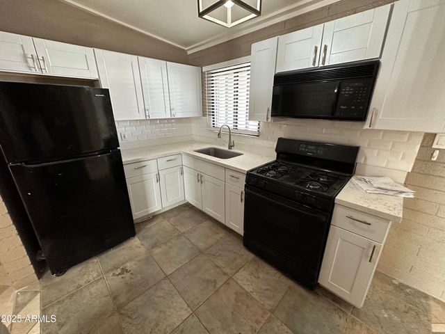 315 S BECK Avenue, Tempe, AZ 85281