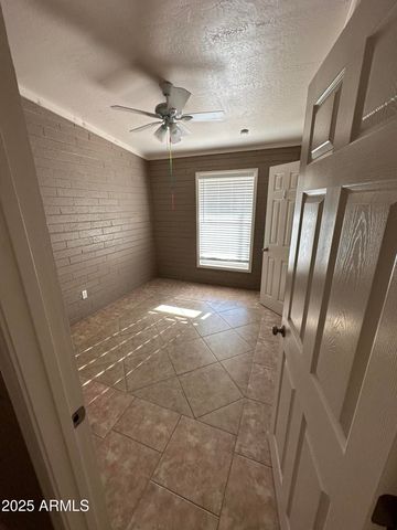 315 S BECK Avenue, Tempe, AZ 85281