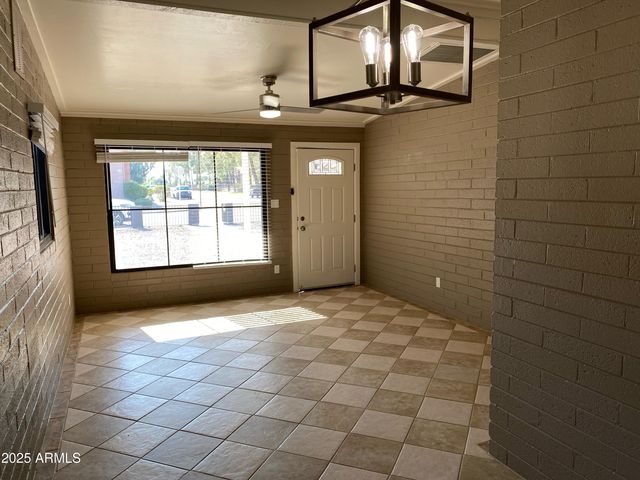 315 S BECK Avenue, Tempe, AZ 85281