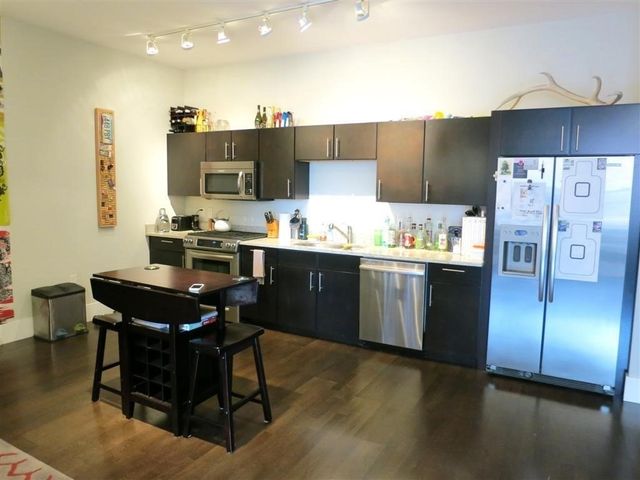 154 W 2nd St 219, Boston, MA 02127