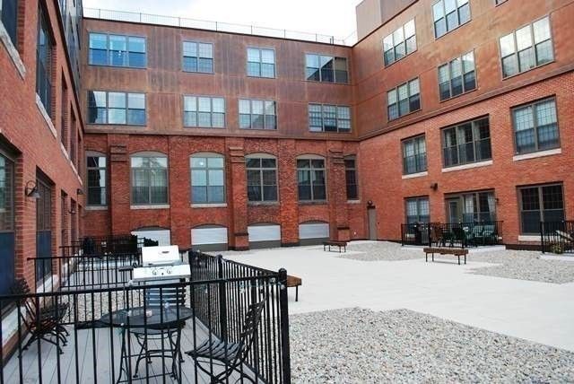 154 W 2nd St 219, Boston, MA 02127