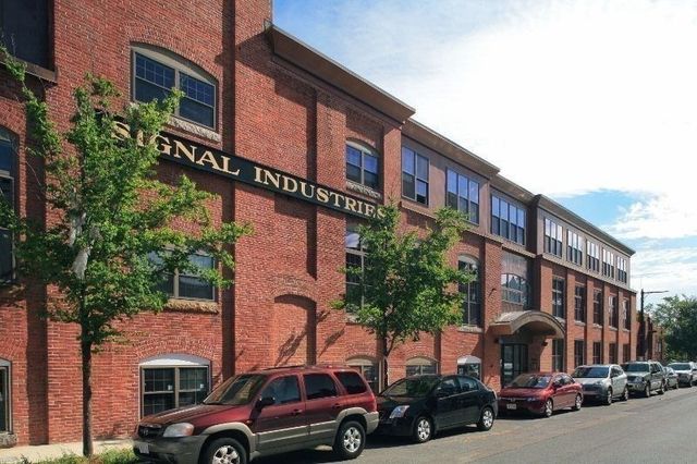 154 W 2nd St 219, Boston, MA 02127