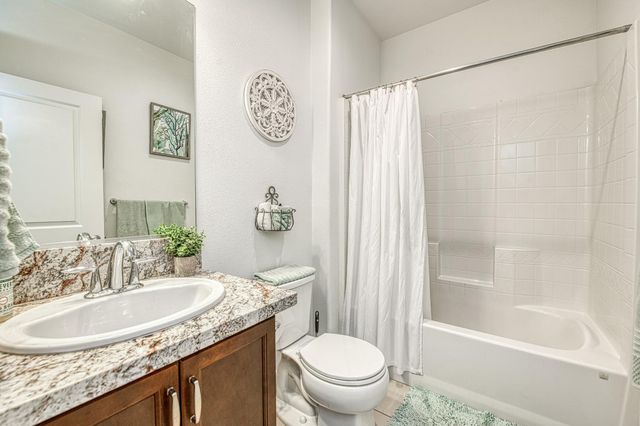 4534 Hillside Road, Madera, CA 93636