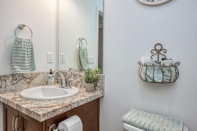 4534 Hillside Road, Madera, CA 93636