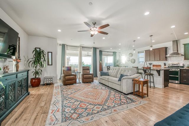 4534 Hillside Road, Madera, CA 93636