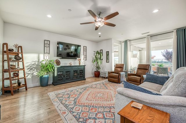 4534 Hillside Road, Madera, CA 93636