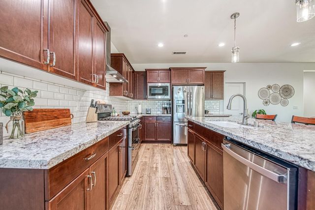 4534 Hillside Road, Madera, CA 93636