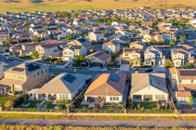 4534 Hillside Road, Madera, CA 93636