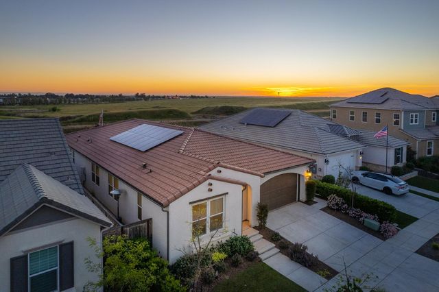 4534 Hillside Road, Madera, CA 93636