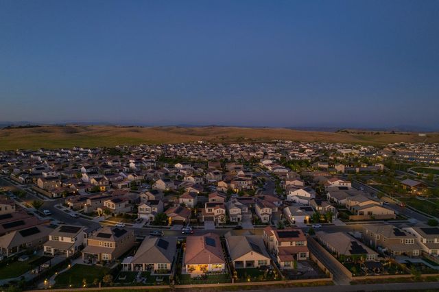 4534 Hillside Road, Madera, CA 93636