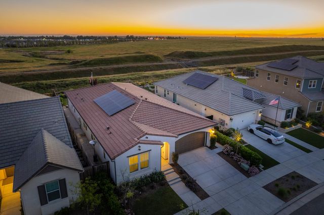 4534 Hillside Road, Madera, CA 93636