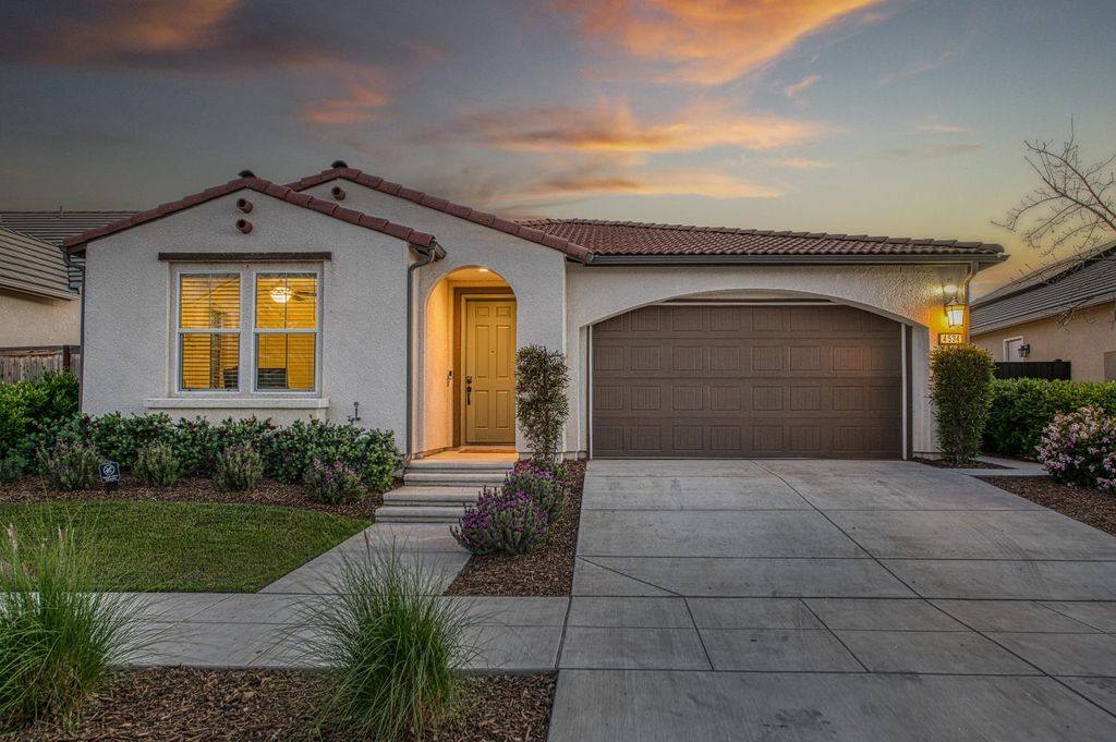 4534 Hillside Road, Madera, CA 93636