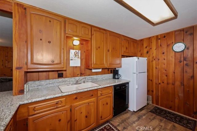 1012 E Country Club, Big Bear City, CA 92314