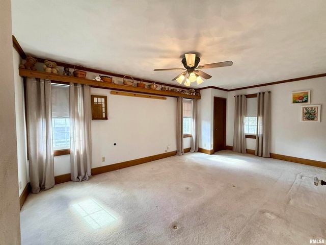 2340 7TH Street, East Moline, IL 61244