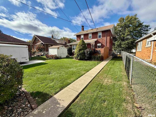 2340 7TH Street, East Moline, IL 61244