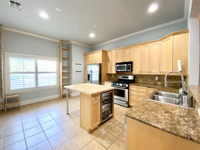 1430 Pecos Street, Dallas, TX 75204