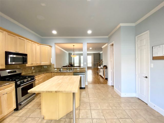 1430 Pecos Street, Dallas, TX 75204