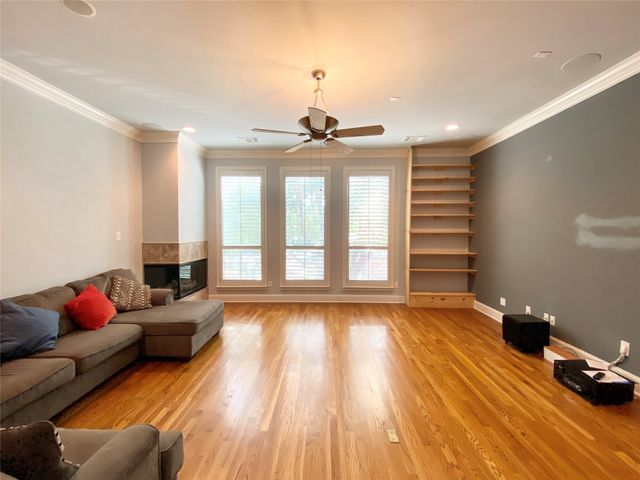 1430 Pecos Street, Dallas, TX 75204