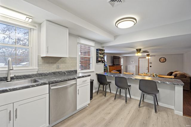 3960 N Woodbine Drive, Marion, IN 46952