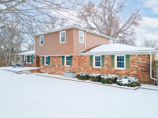 3960 N Woodbine Drive, Marion, IN 46952