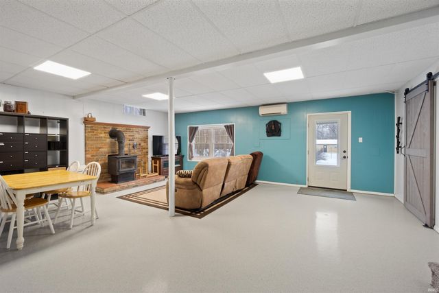 3960 N Woodbine Drive, Marion, IN 46952