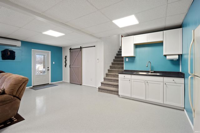 3960 N Woodbine Drive, Marion, IN 46952