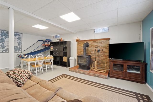 3960 N Woodbine Drive, Marion, IN 46952