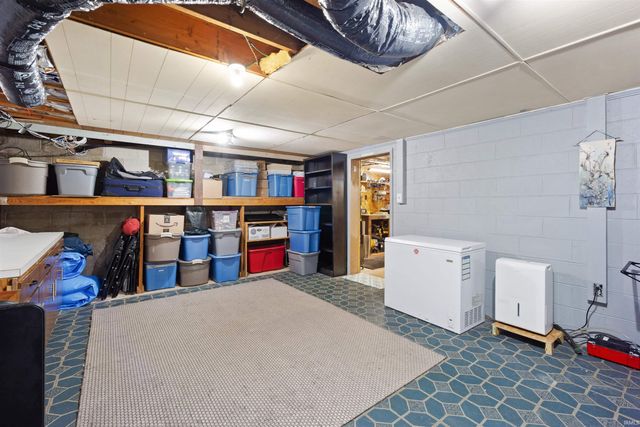 3960 N Woodbine Drive, Marion, IN 46952