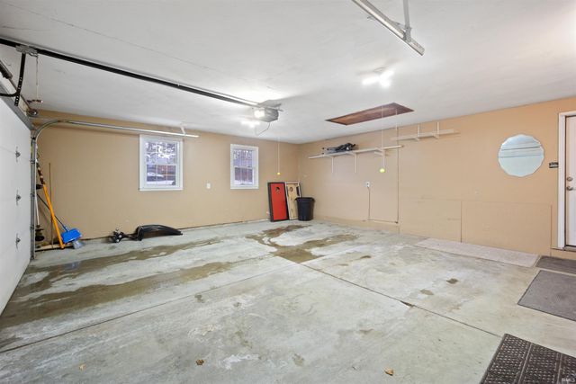 3960 N Woodbine Drive, Marion, IN 46952