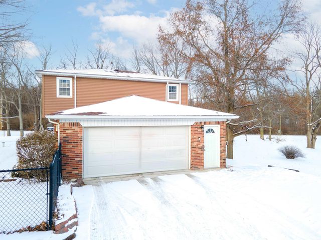 3960 N Woodbine Drive, Marion, IN 46952