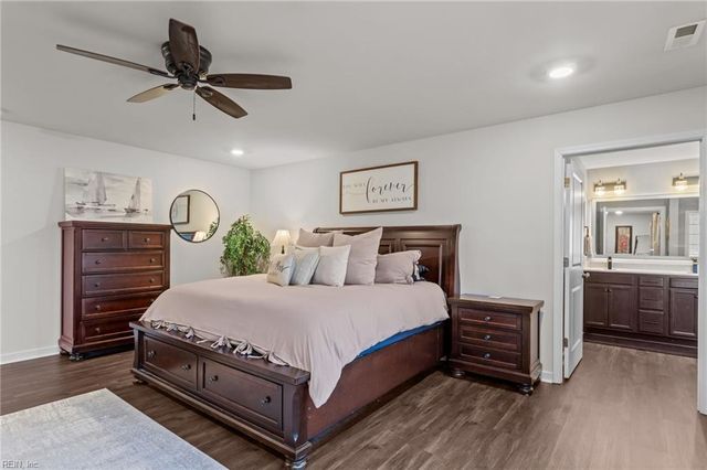 758 Mariners Woods DR, Hartfield, VA 23071