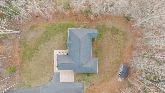 758 Mariners Woods DR, Hartfield, VA 23071