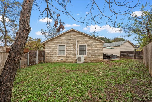 2425 N 32nd Street, Waco, TX 76708