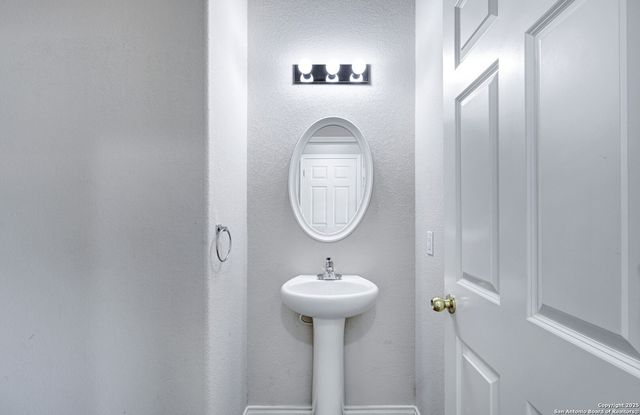 2702 Harvest Creek, San Antonio, TX 78244