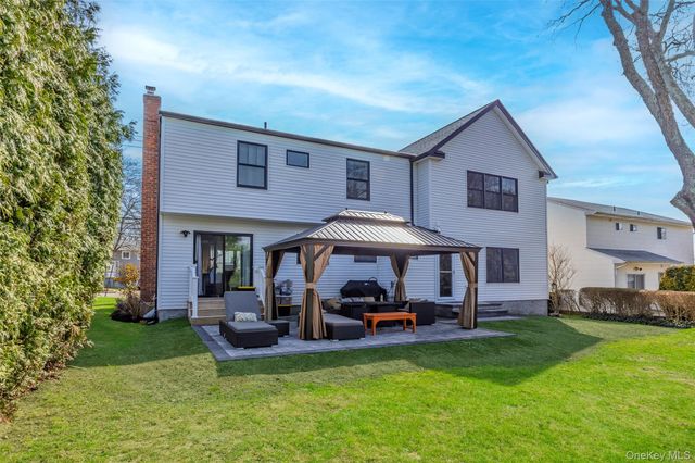 51 Convent Road, Syosset, NY 11791