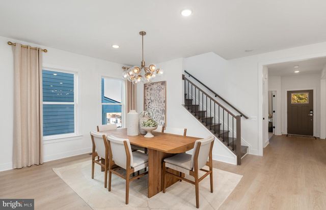 18460 SUGAR SNAP CIR, Leesburg, VA 20176