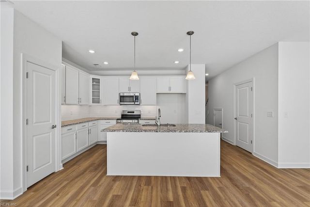 4946 Apricot WAY, Chesapeake, VA 23321