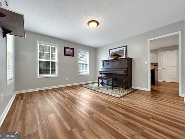 715 Frog Road, Locust Grove, GA 30248