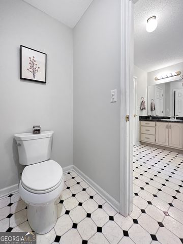 715 Frog Road, Locust Grove, GA 30248