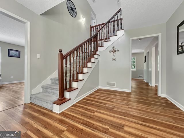 715 Frog Road, Locust Grove, GA 30248